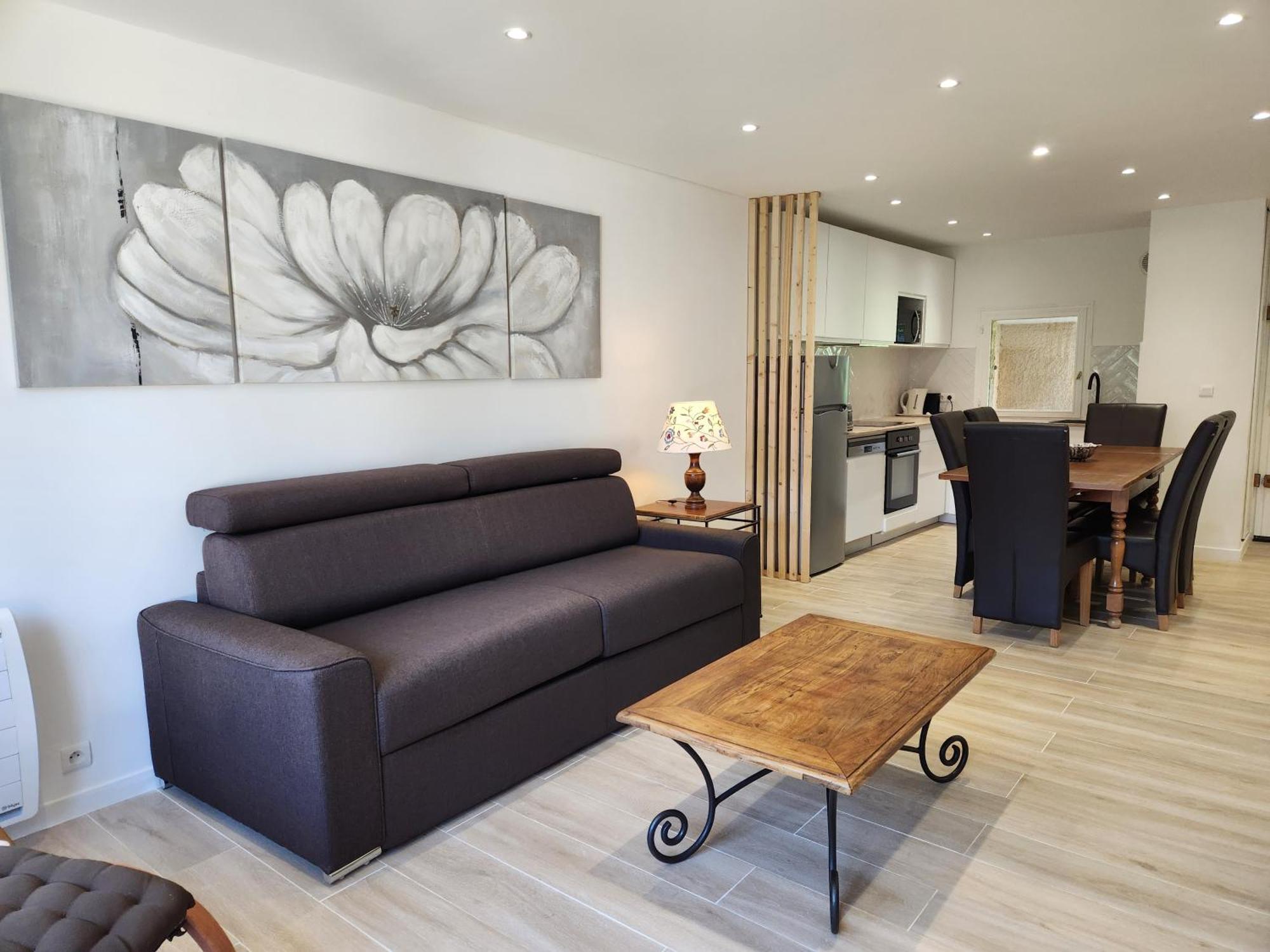 Appartement T3 Avec Jardin Proche Village *