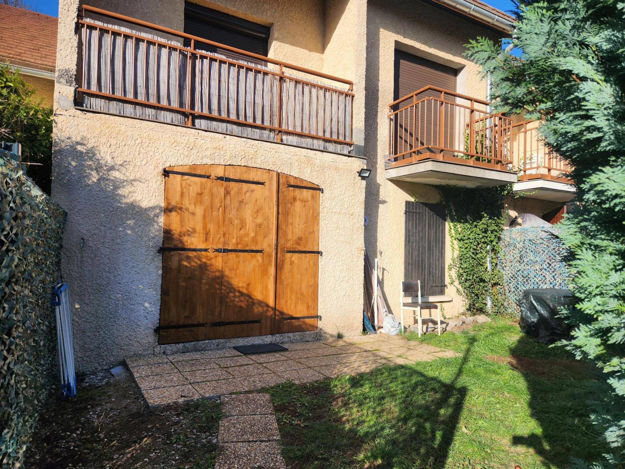 T3 Avec Jardin Proche Village Apartment *